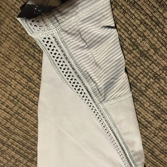 Victoria’s Secret Sport blue outfit 34DD angel max bra and Small knockout crops - Picture 5 of 7